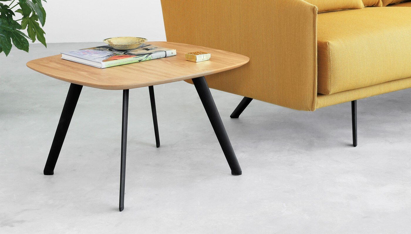 Solapa coffee table
