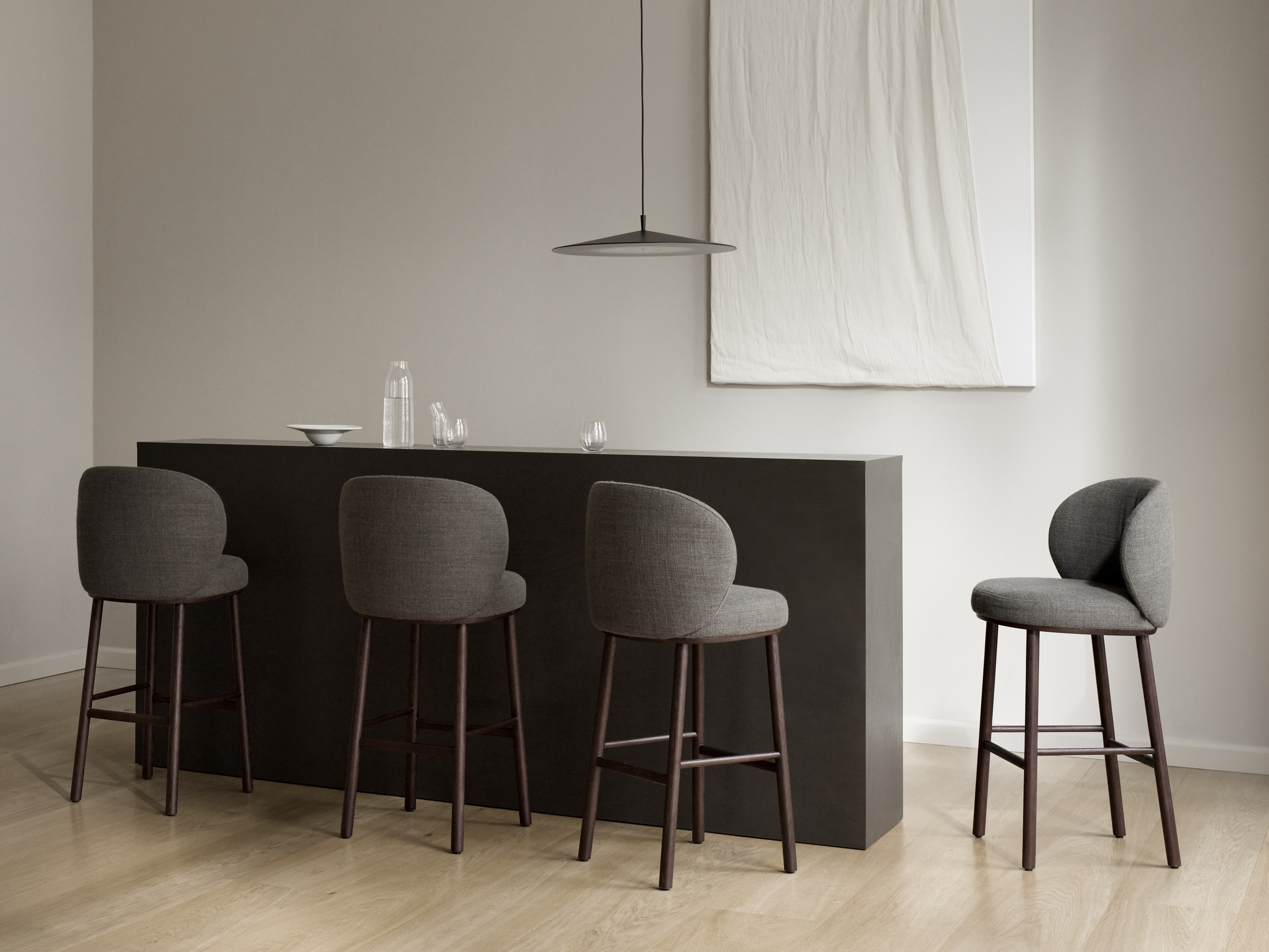 Ovata Barstool
