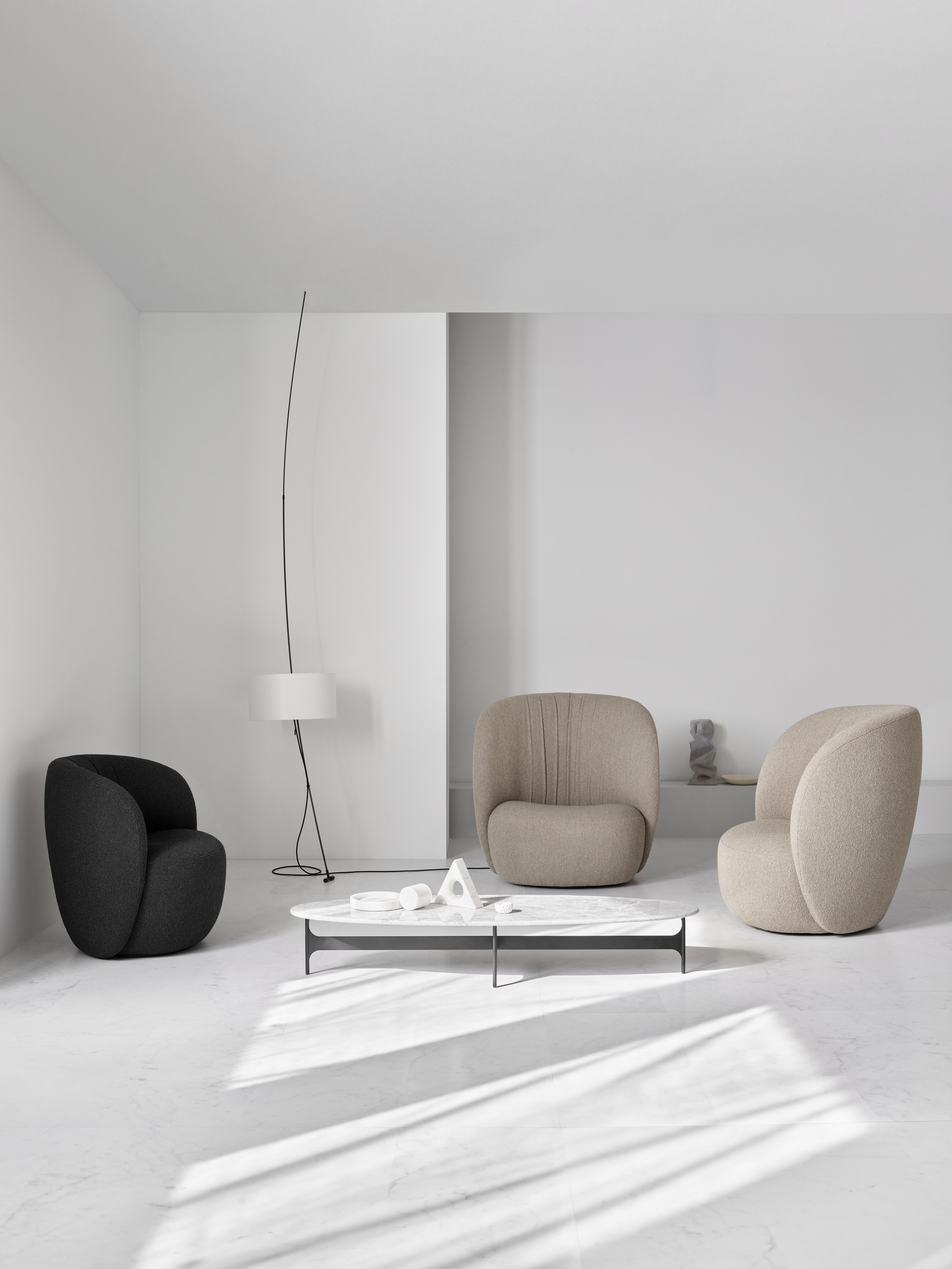 Ovata High Back Lounge Chair