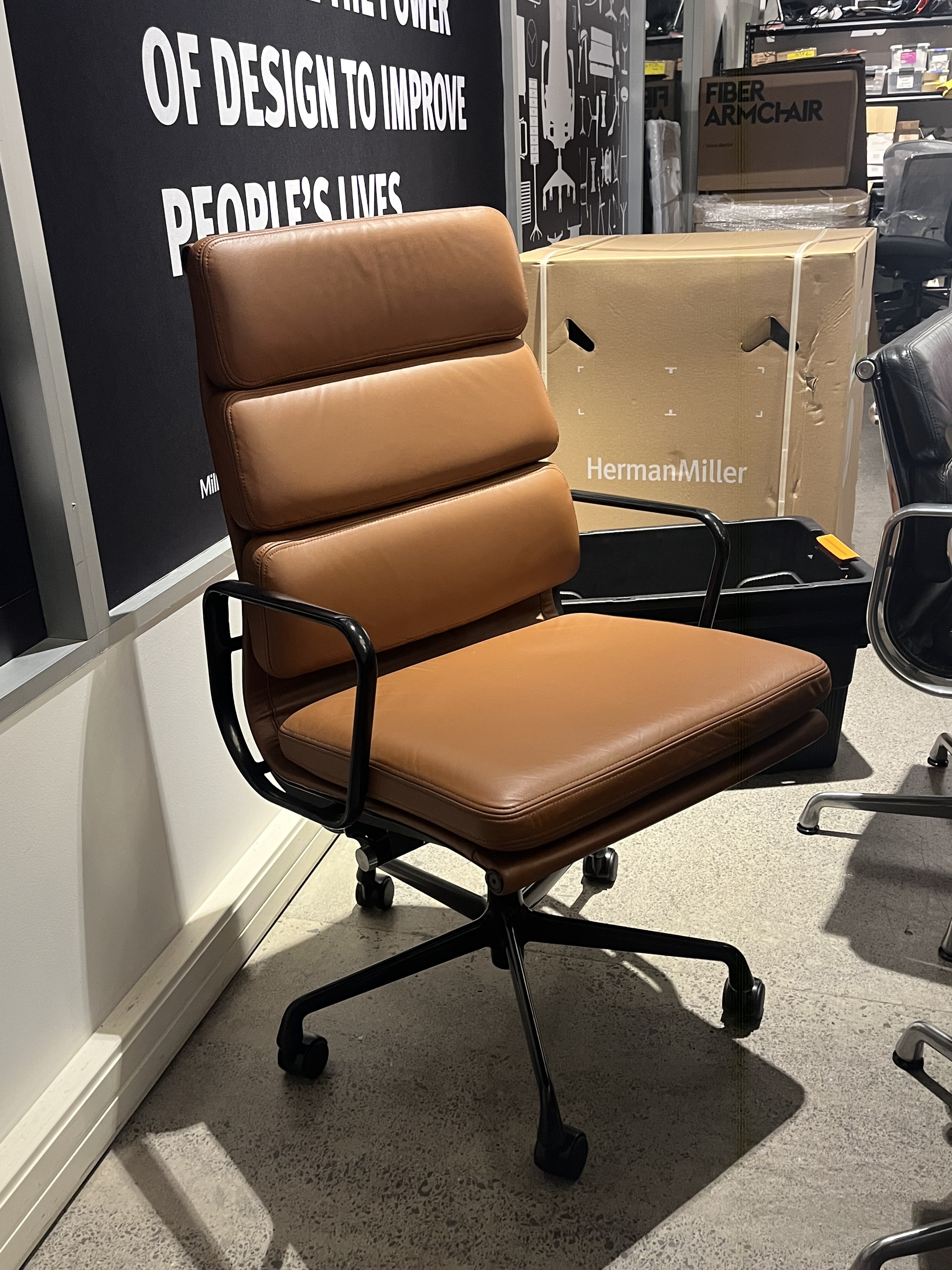 Eames® softpad Group Chair