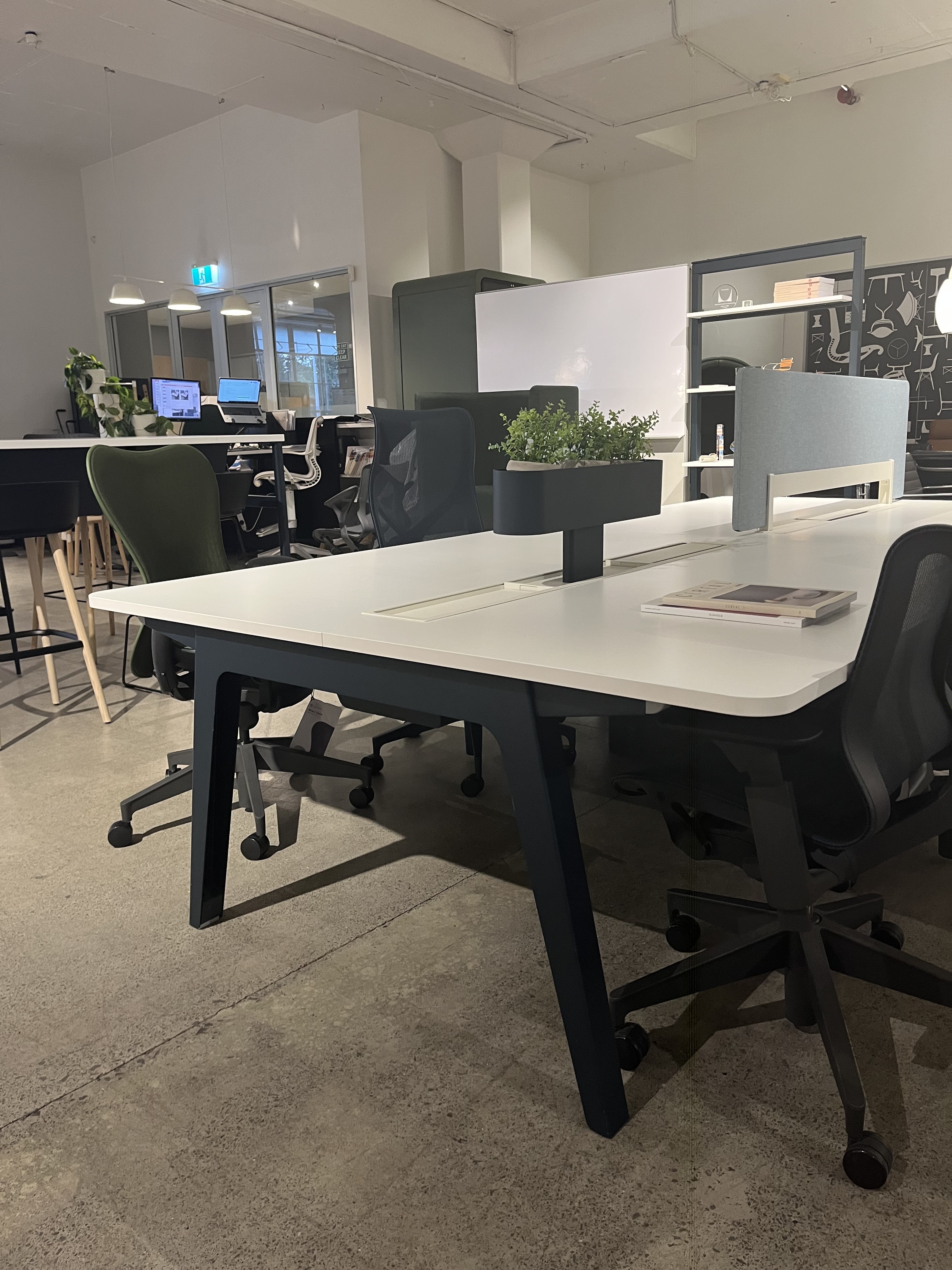 Optimis POD 4 Desks